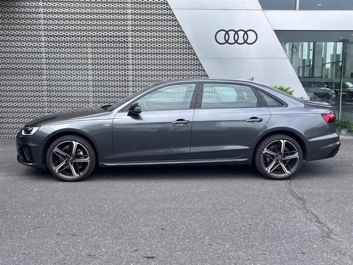 奧迪 奧迪A4L  2024款 40 TFSI 豪華動感型圖片