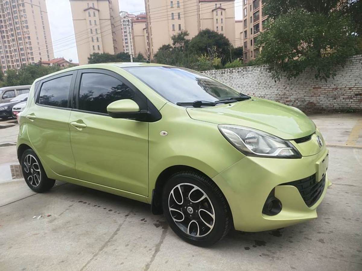 長(zhǎng)安 奔奔  2014款 1.4L IMT尊貴型圖片