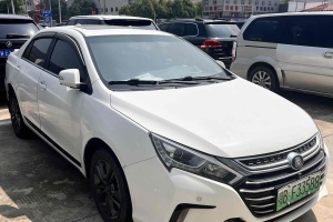 秦 比亞迪 1.5T 尊貴型