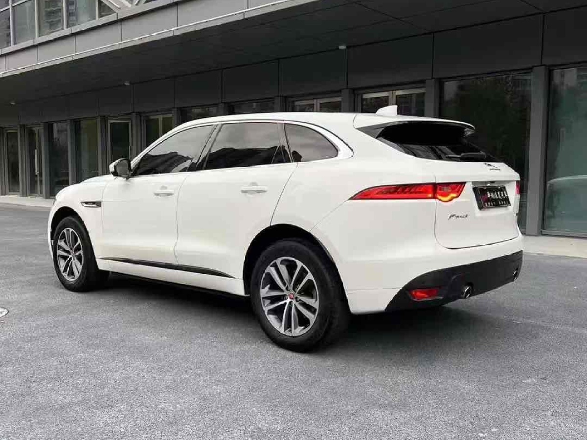 捷豹 F-PACE  2018款 改款 2.0T 四驅(qū)R-Sport運動版圖片