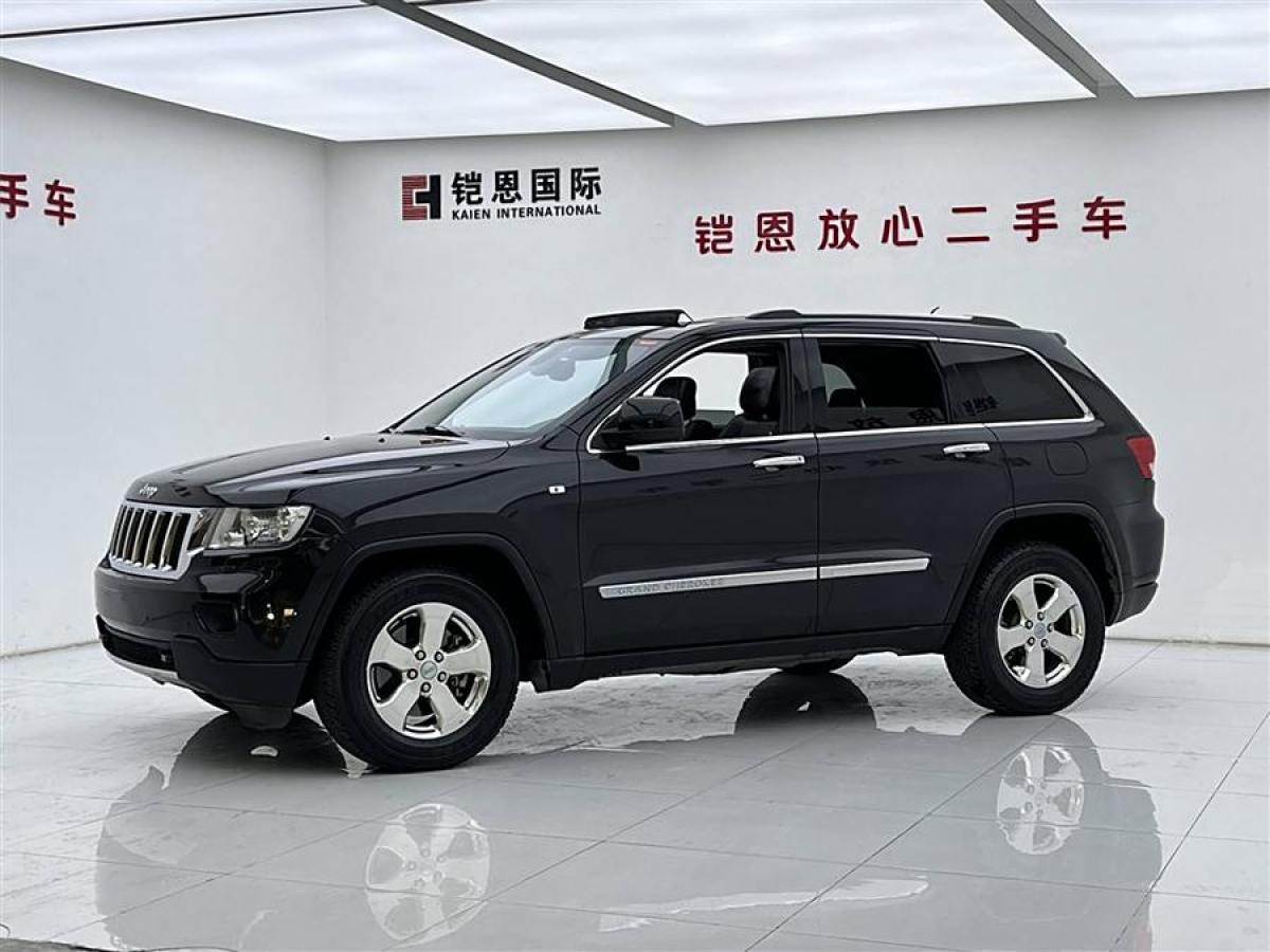 Jeep 大切諾基  2013款 3.6L 舒享導(dǎo)航版圖片