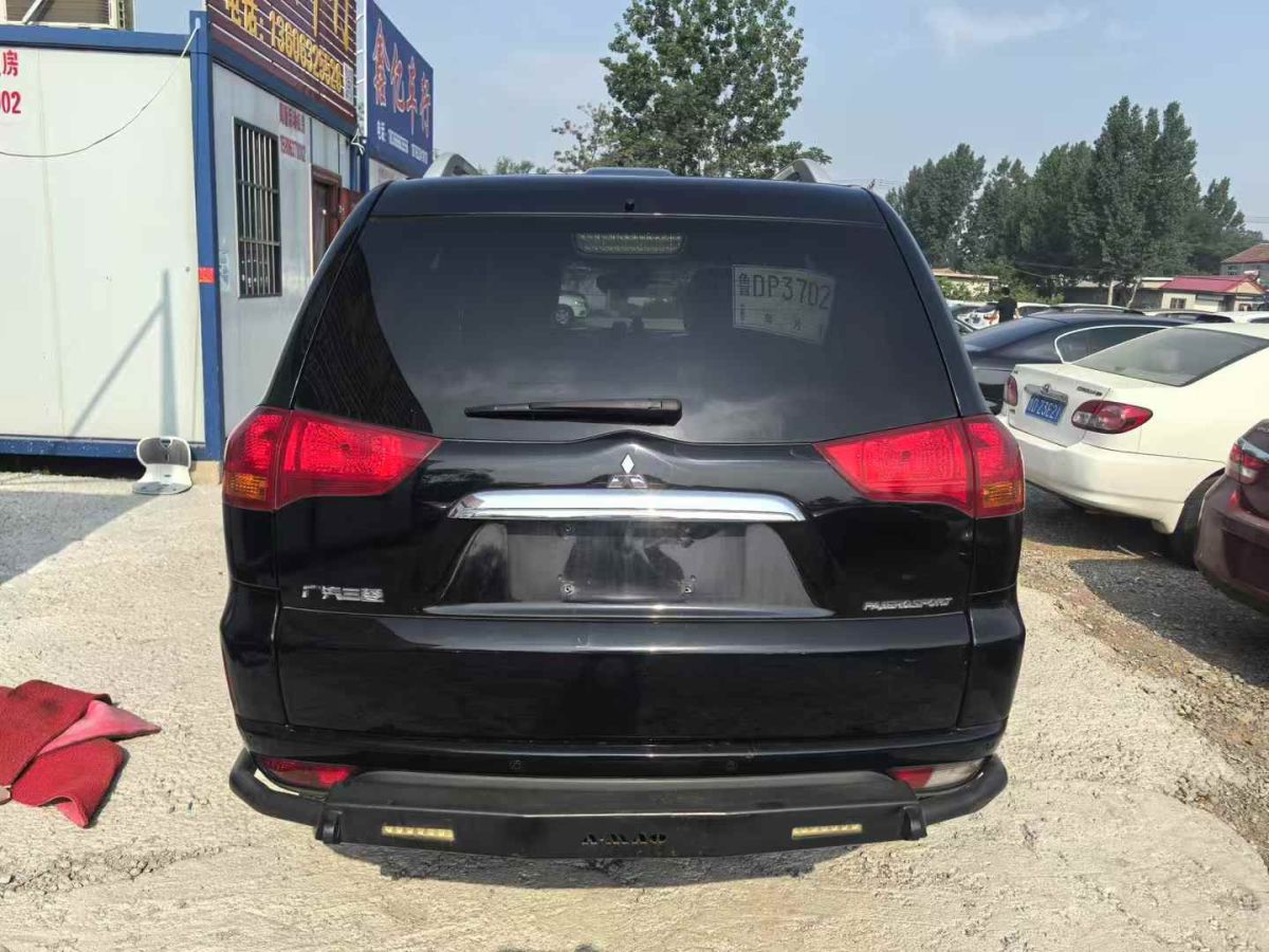 三菱 帕杰羅  2016款 3.0L 自動尊貴版 國IV圖片