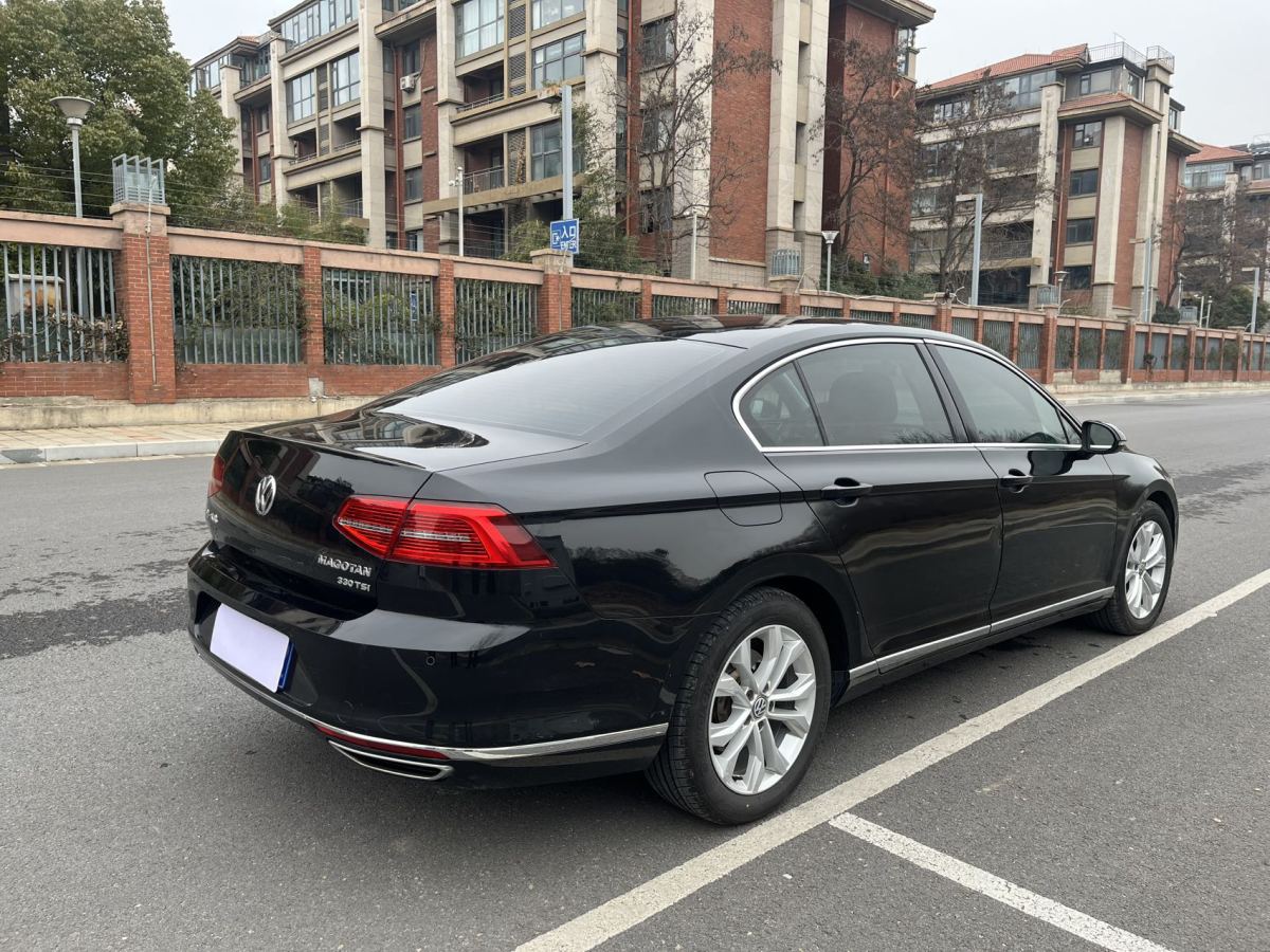 大眾 邁騰  2018款 330TSI DSG 領(lǐng)先型圖片