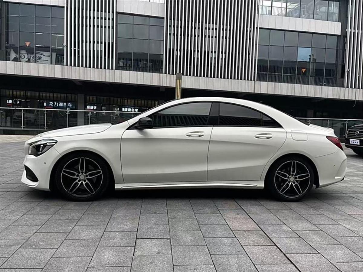 2016年12月奔馳 奔馳CLA級(jí)  2017款 改款 CLA 220 4MATIC