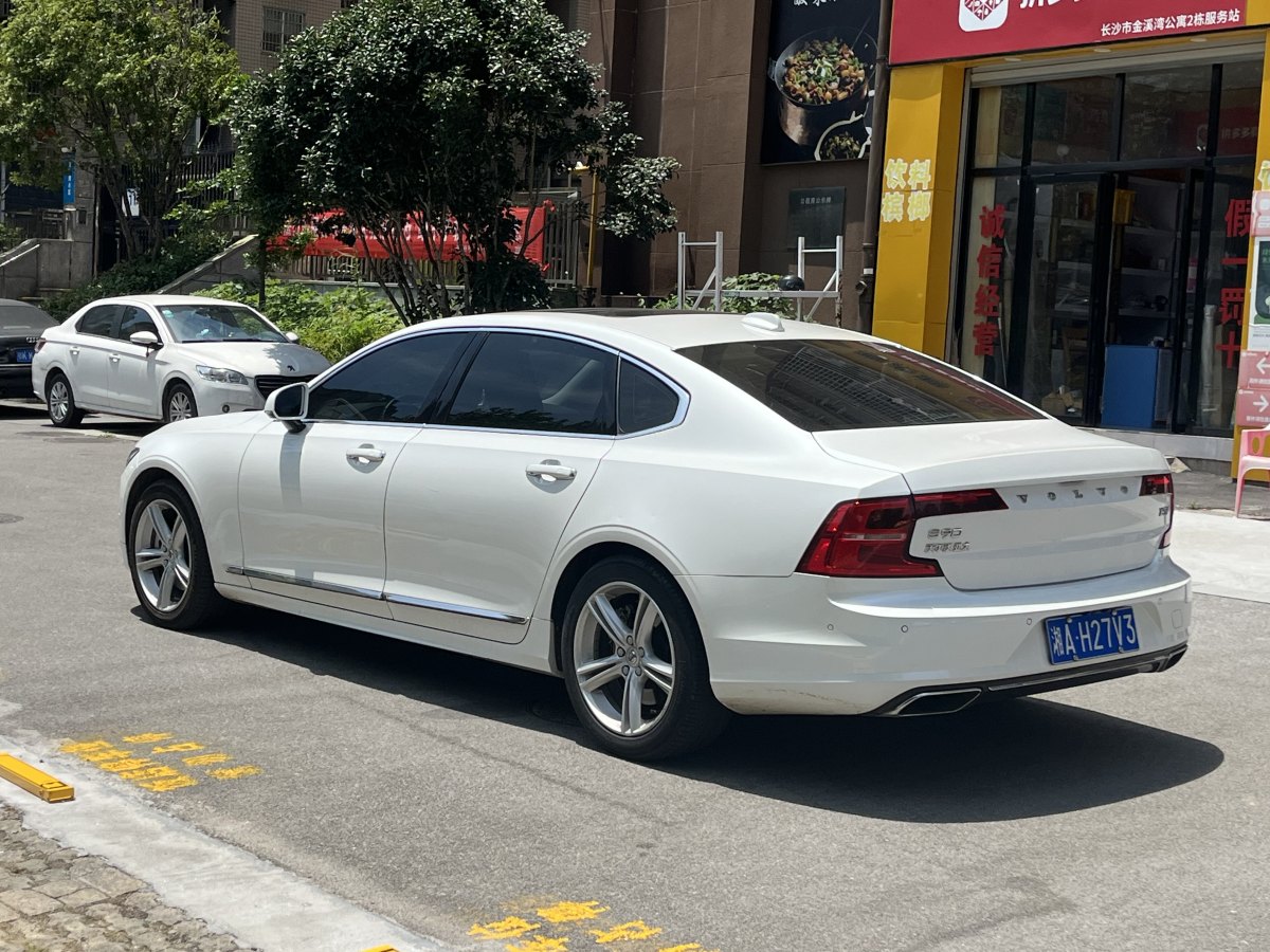 沃尔沃 S90  2019款 T5 智远版图片