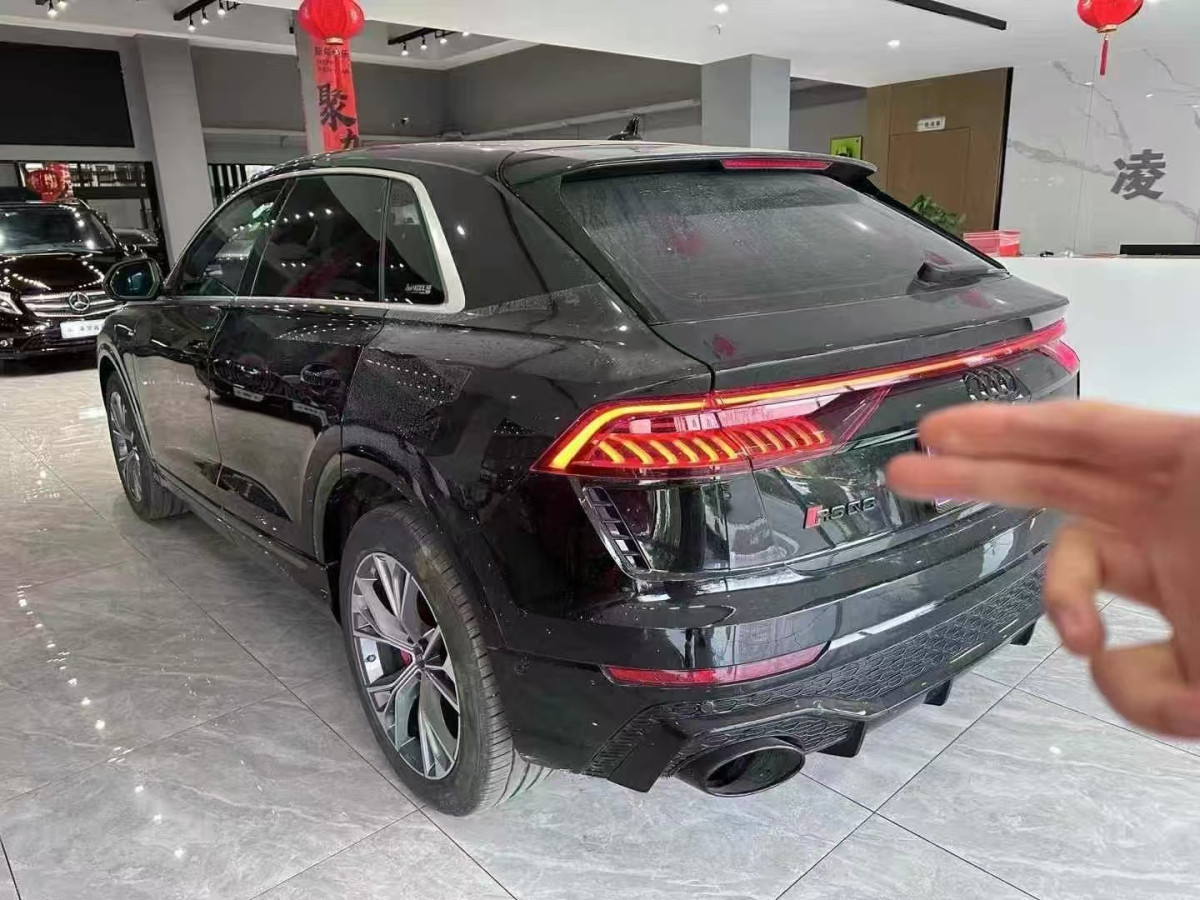 奧迪 奧迪Q8  2024款 55 TFSI 豪華動感型圖片