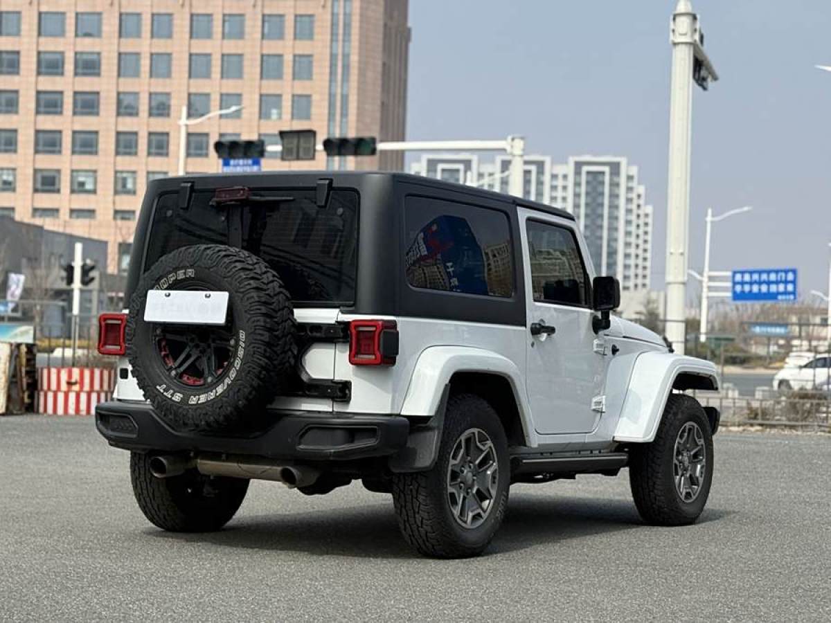 Jeep 牧馬人  2013款 3.6L Sahara 兩門版圖片