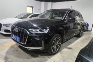 奧迪Q7 奧迪 55 TFSI quattro S line運(yùn)動型