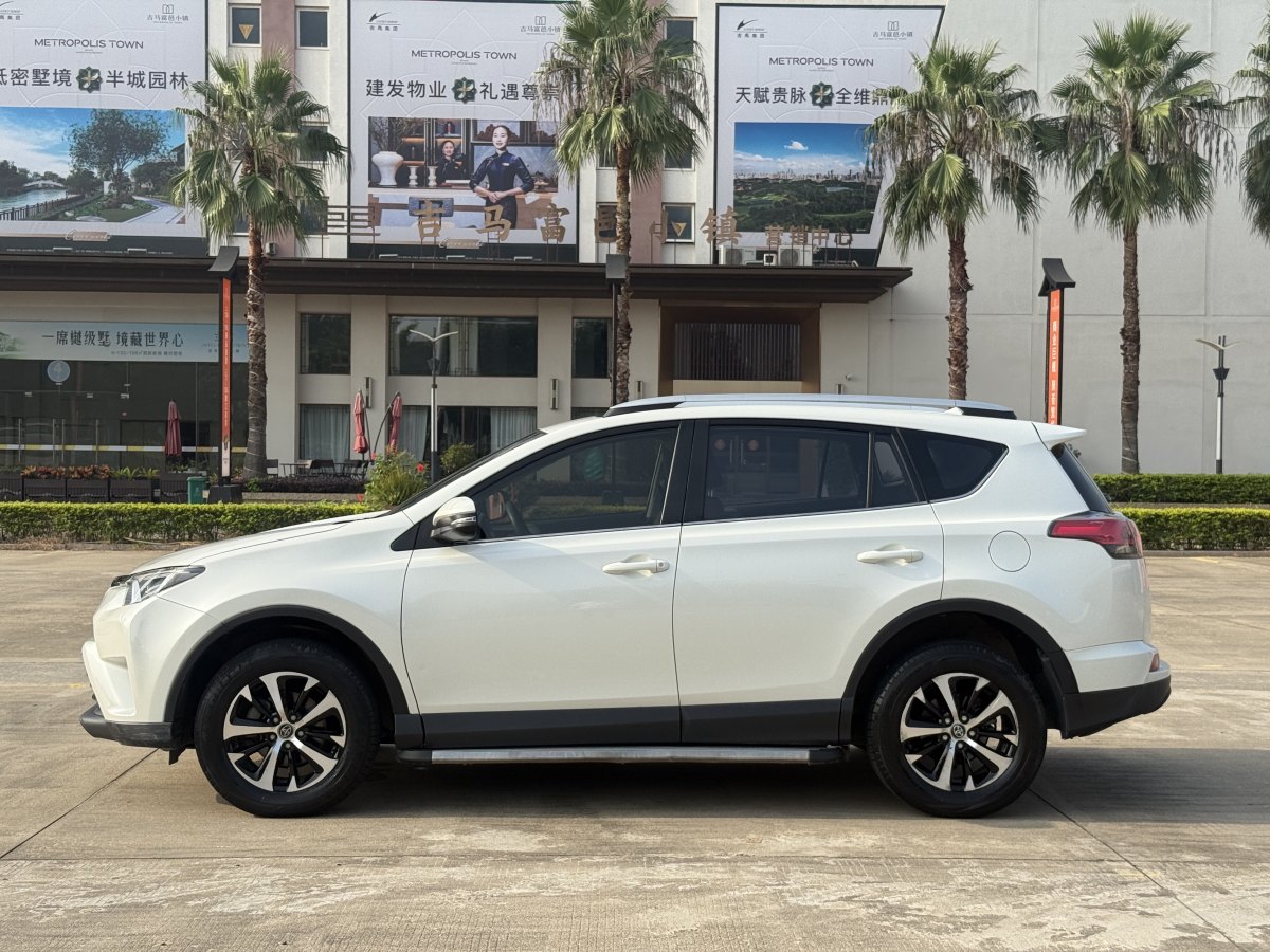 2019年8月豐田 RAV4  2019款 榮放 2.0L CVT兩驅(qū)先鋒版