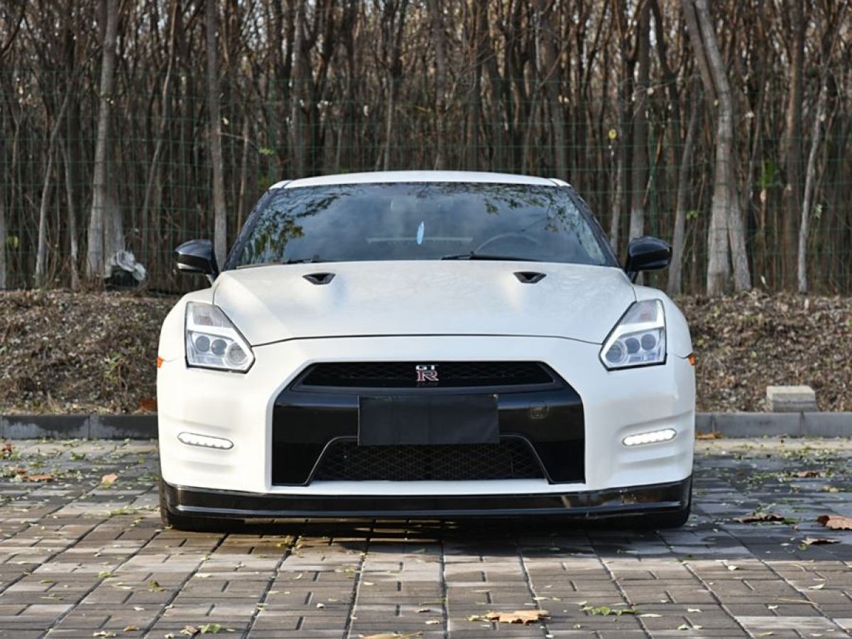 日產(chǎn) GT-R  2012款 3.8T Premium Edition圖片