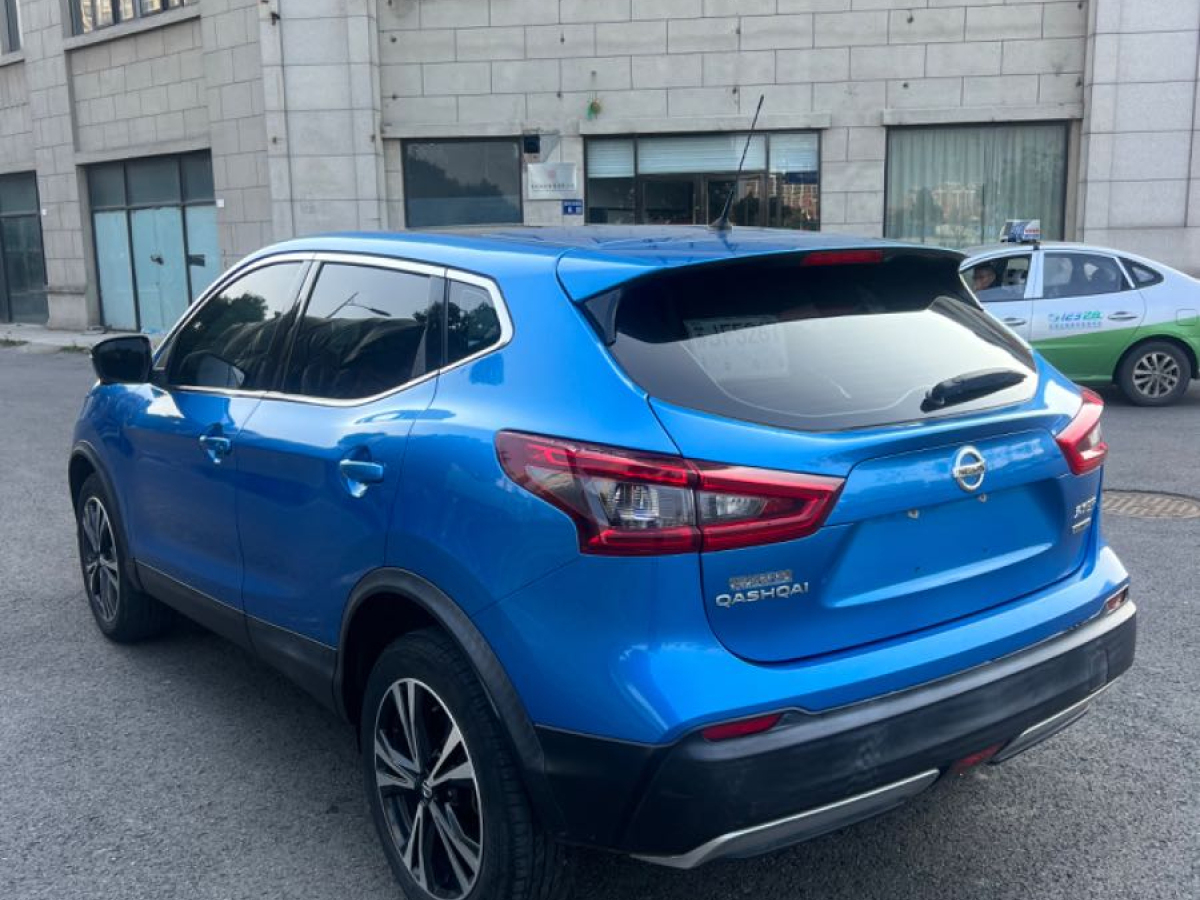 日產(chǎn) 逍客  2019款  2.0L CVT豪華版圖片