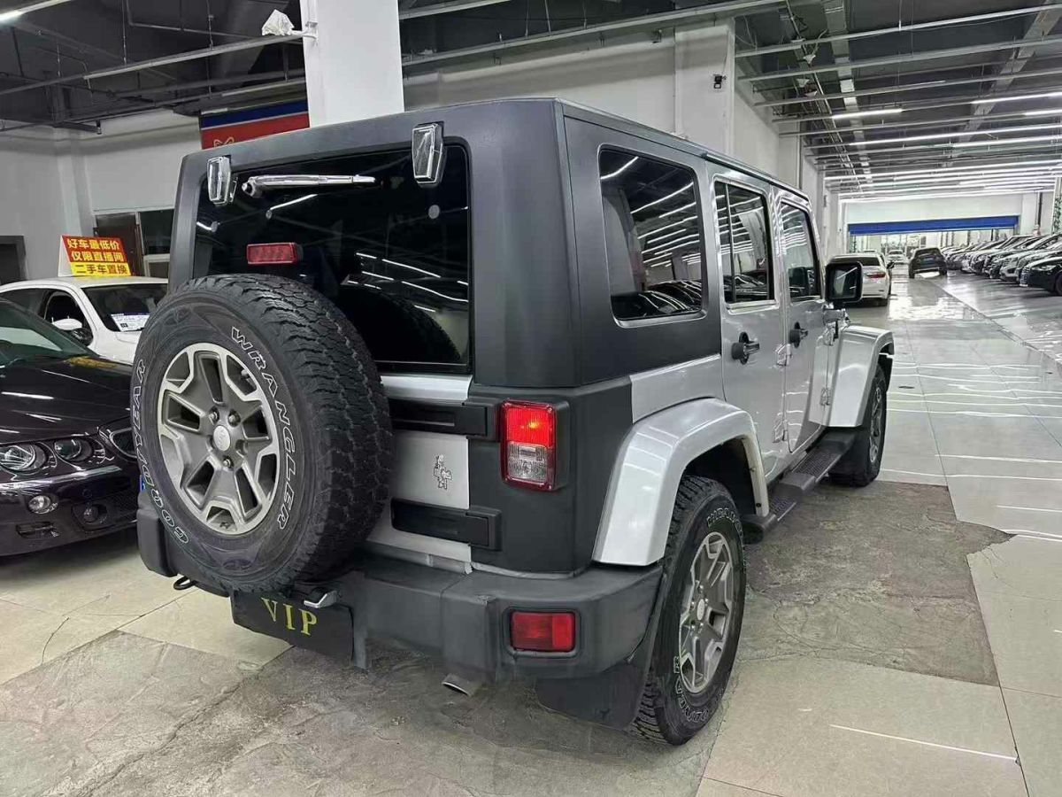 Jeep 牧馬人  2011款 3.8L Rubicon 兩門版圖片