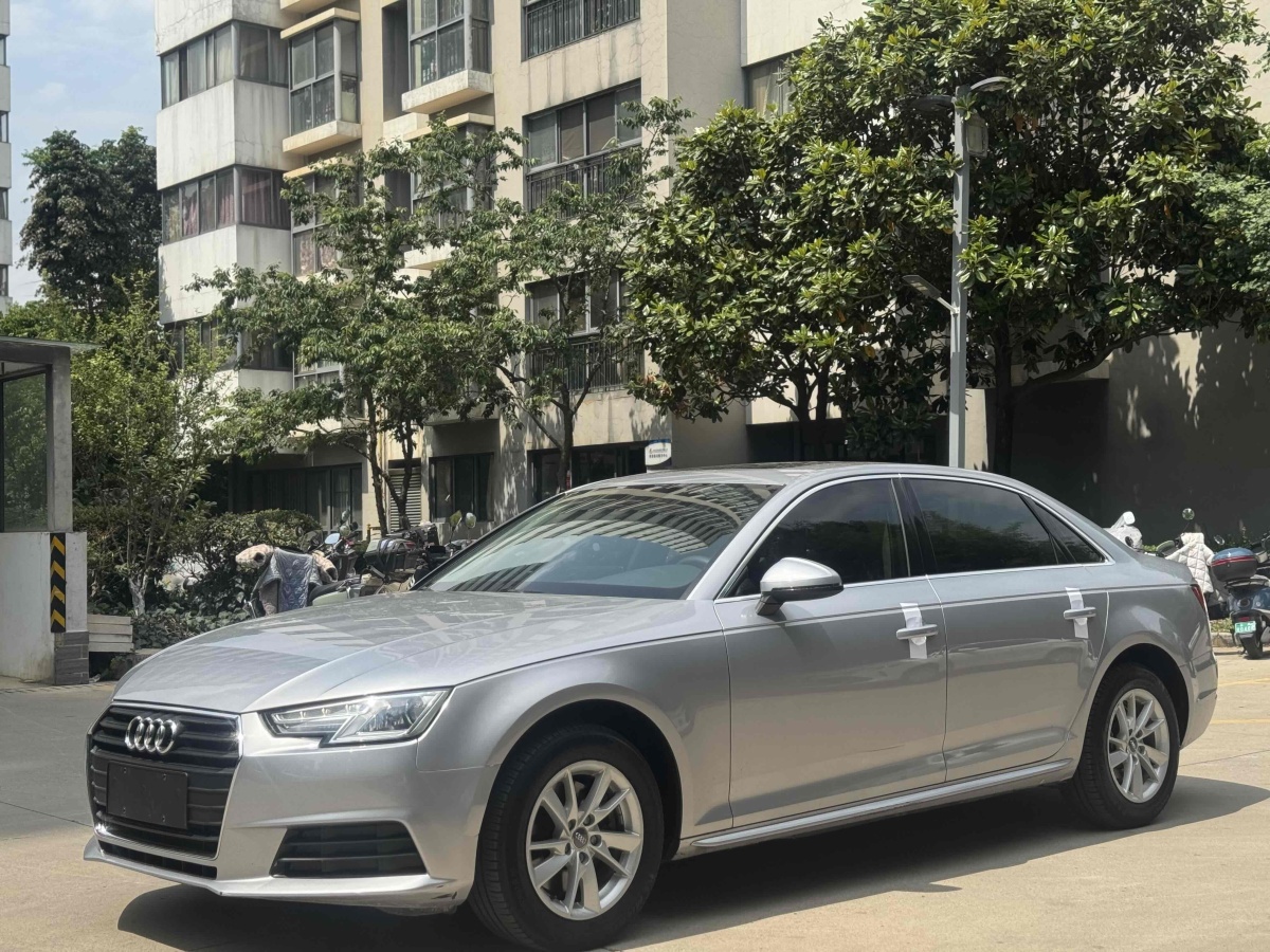奧迪 奧迪A4L  2017款 40 TFSI 進取型圖片