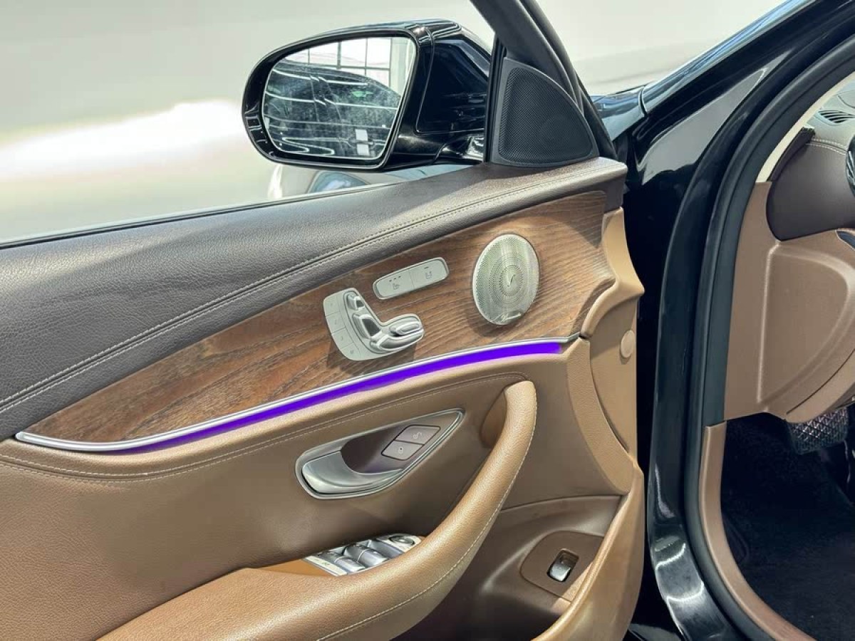奔馳 奔馳E級(jí)  2021款 改款 E 300 L 豪華型圖片