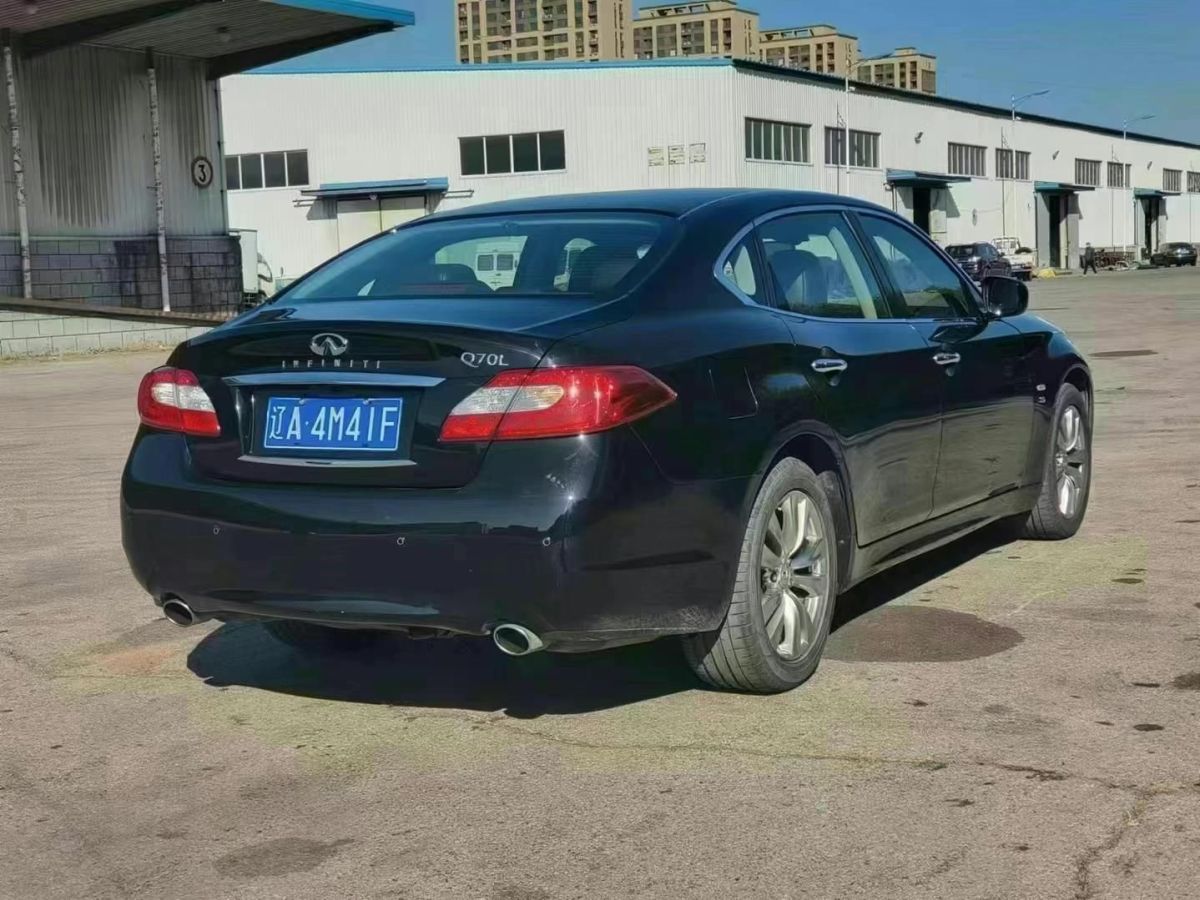 車輛圖片***15年英菲尼迪q70l,自動2.