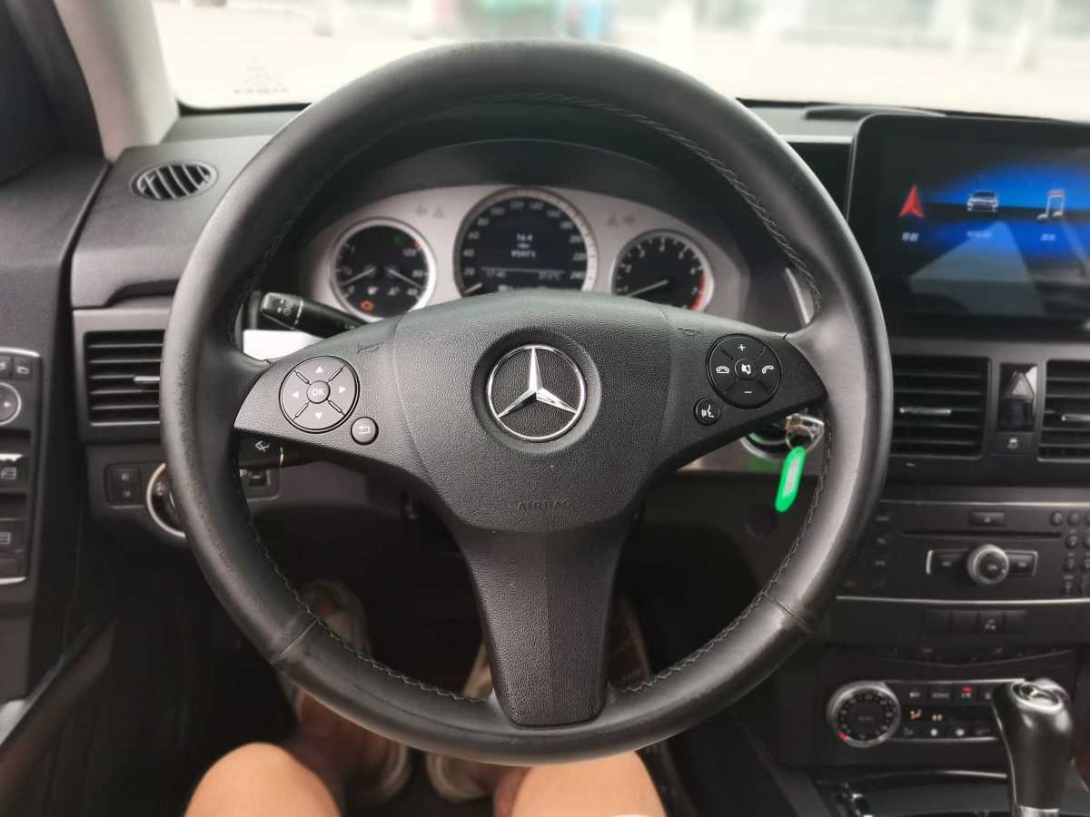 2012年1月奔驰 奔驰GLK级  2011款 GLK 300 4MATIC 时尚型