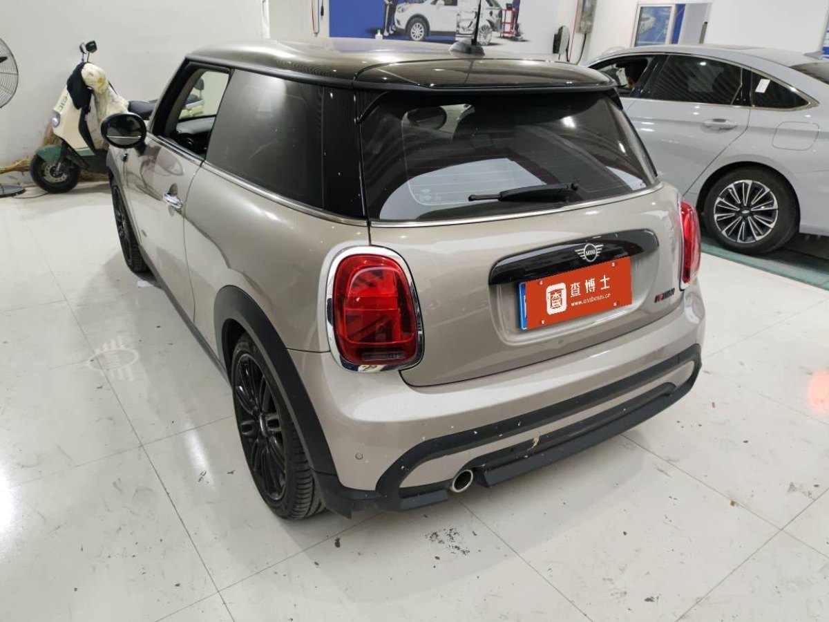 MINI MINI  2022款 改款 1.5T COOPER 經(jīng)典派圖片