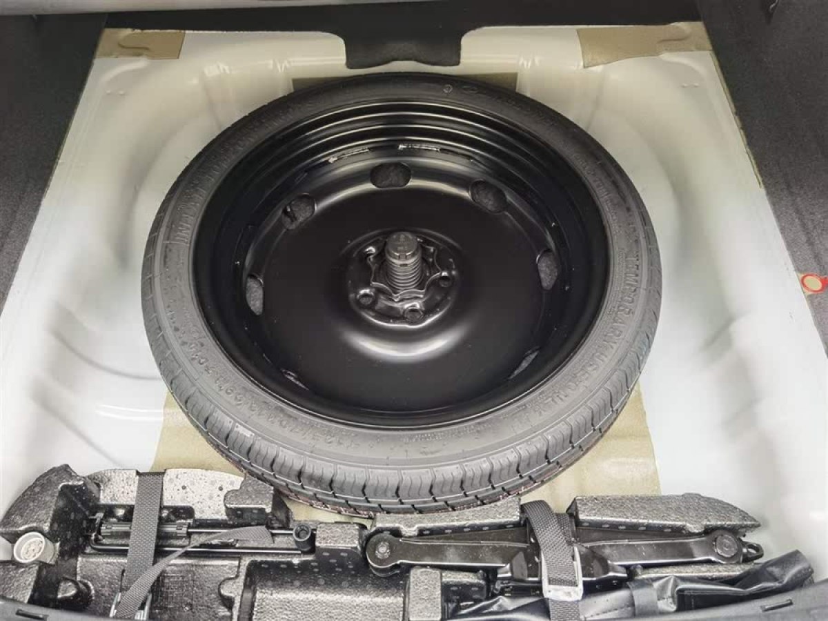奧迪 奧迪A3  2022款 A3L Limousine 35 TFSI 時(shí)尚運(yùn)動(dòng)型圖片