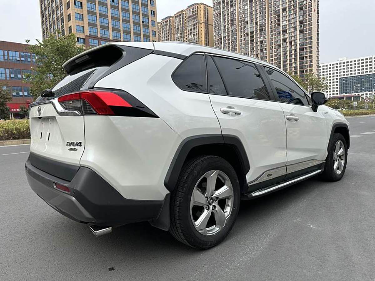 豐田 RAV4榮放  2020款 2.0L CVT兩驅(qū)風(fēng)尚版圖片