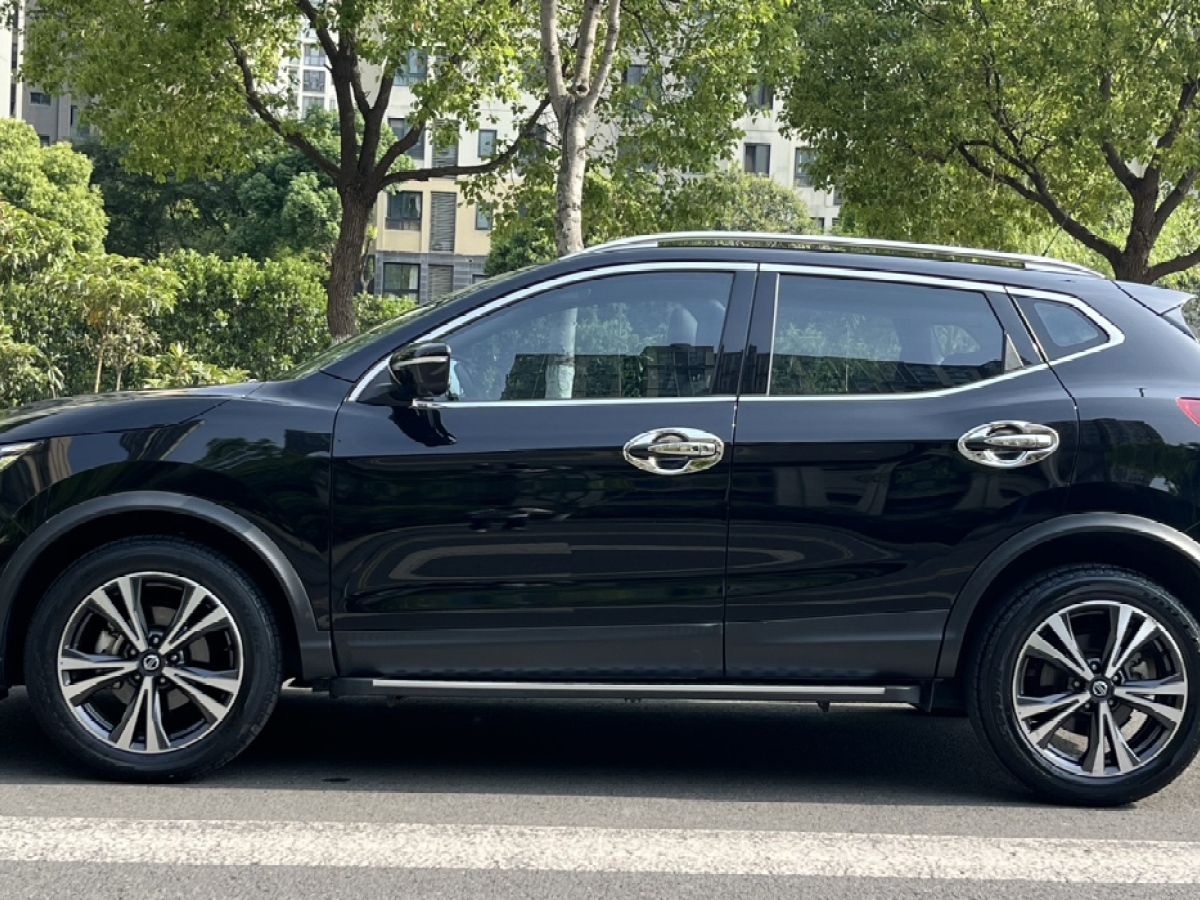 日產(chǎn) 逍客  2022款 2.0L CVT XV Prem.豪華版圖片