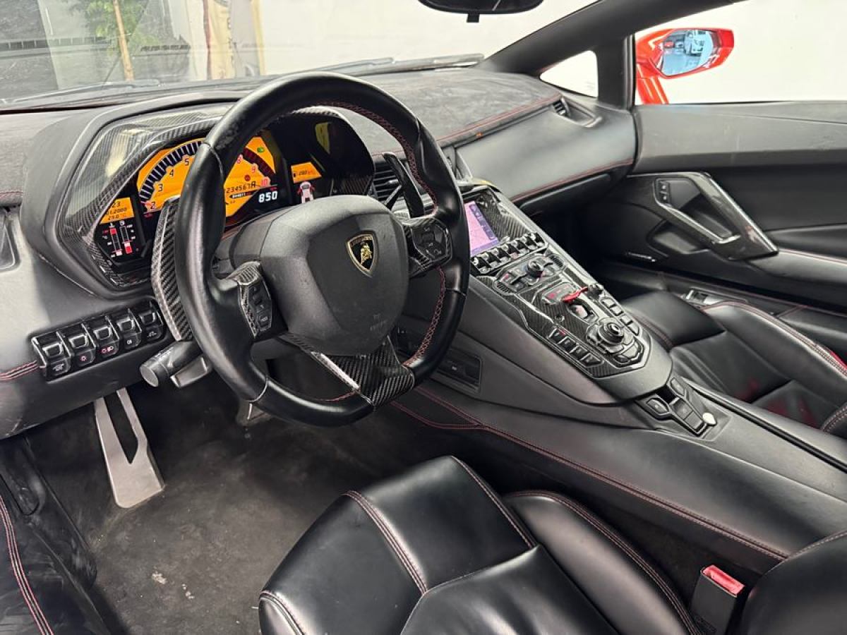 蘭博基尼 Aventador  2013款 LP 700-4 Roadster圖片