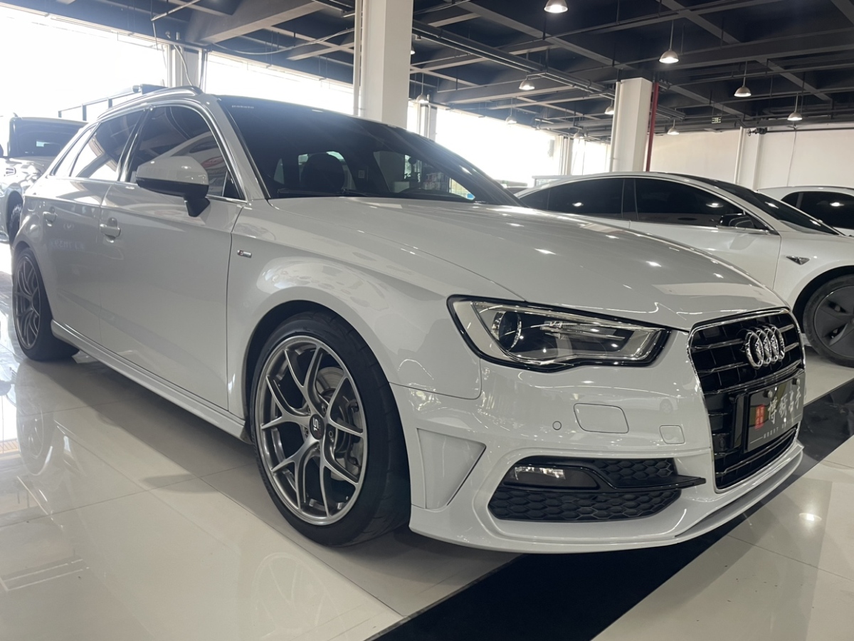 奧迪 奧迪A3  2015款 Sportback 45 TFSI S line 運(yùn)動(dòng)型圖片