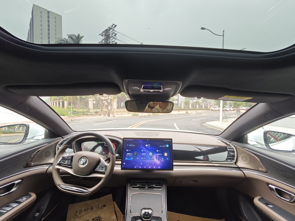 比亞迪 漢  2020款 DM 四驅(qū)性能版尊貴型圖片