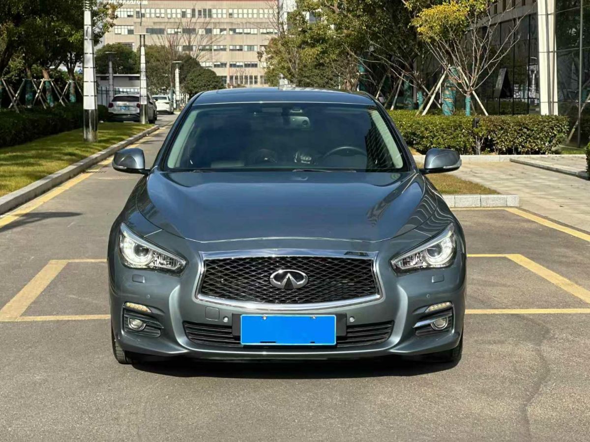 2015年1月英菲尼迪 Q70  2015款 Q70L 2.5 奢華版