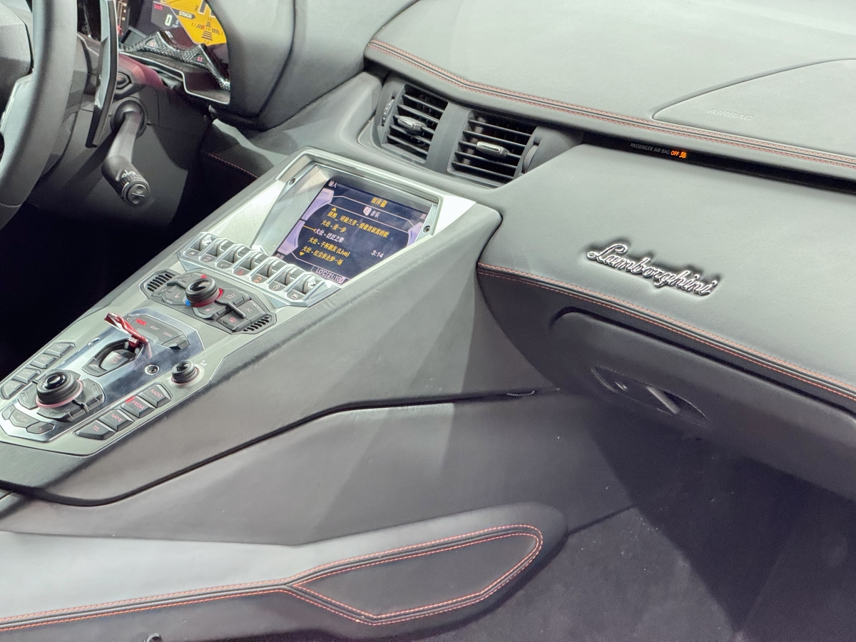 2014年5月兰博基尼 Aventador  2011款 LP 700-4