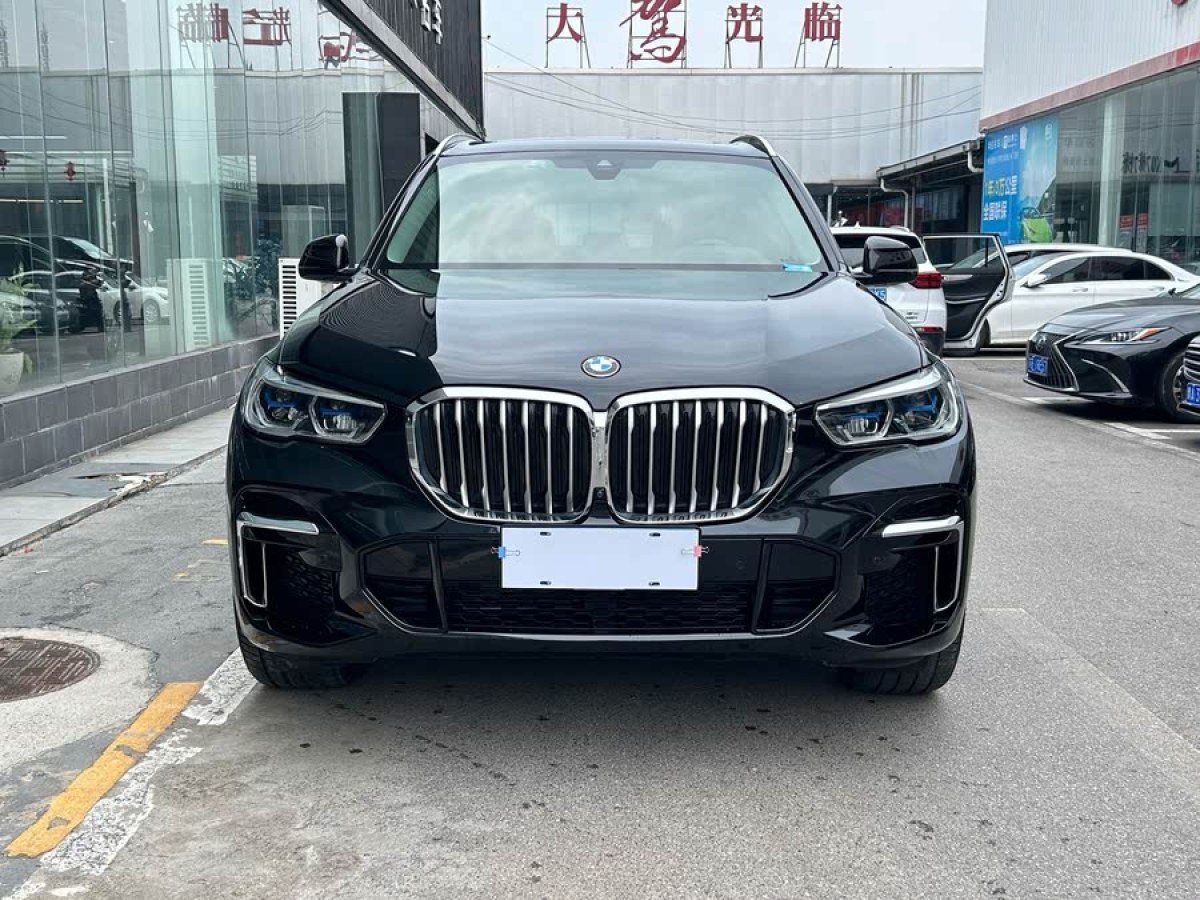 寶馬 寶馬X5  2022款 改款 xDrive 30Li 尊享型M運(yùn)動(dòng)套裝圖片