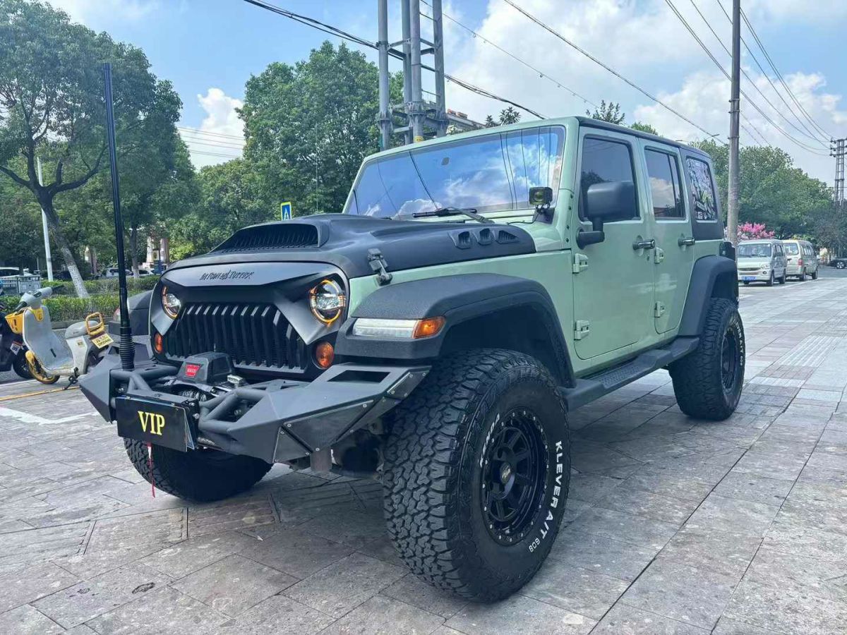 2010年7月Jeep 牧馬人  2010款 3.8L Rubicon 兩門版