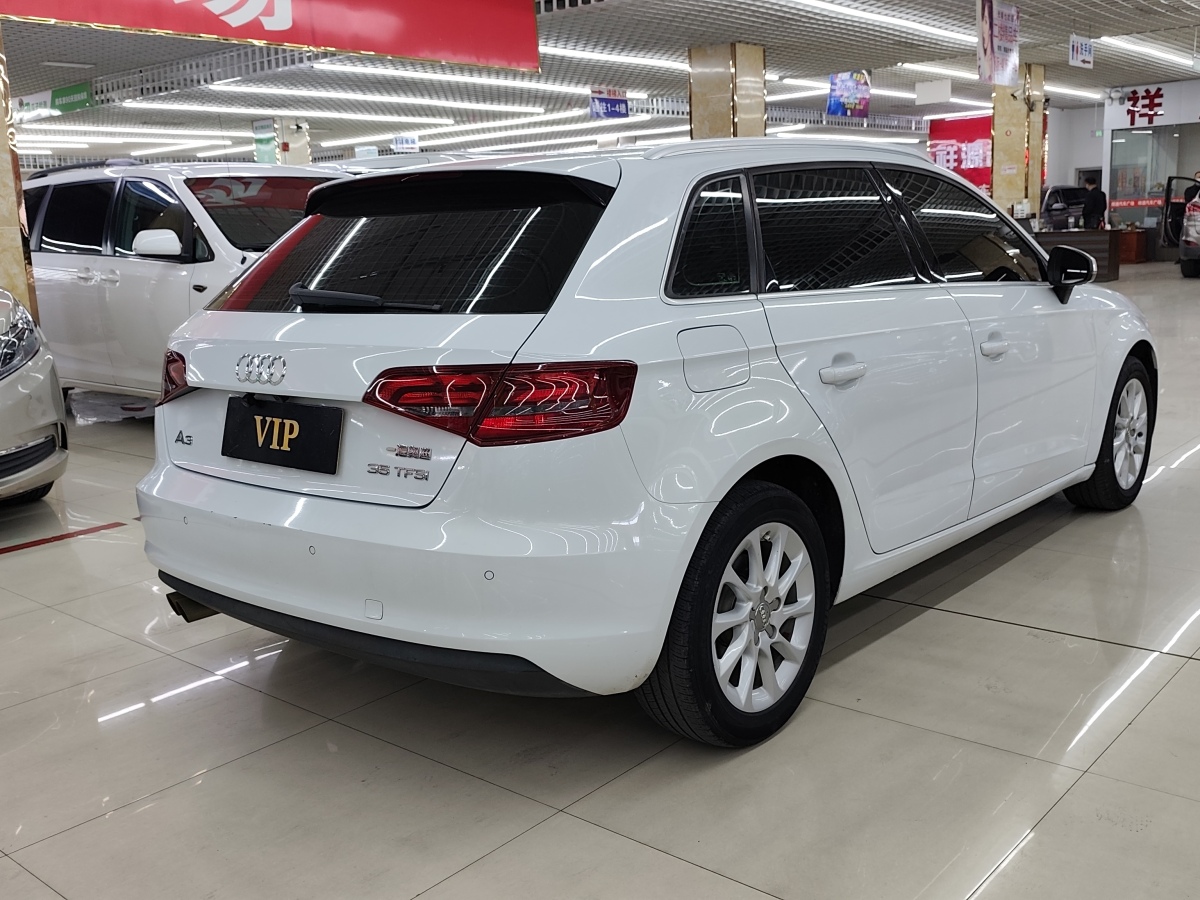 奧迪 奧迪A3  2016款 Sportback 35 TFSI 進(jìn)取型圖片