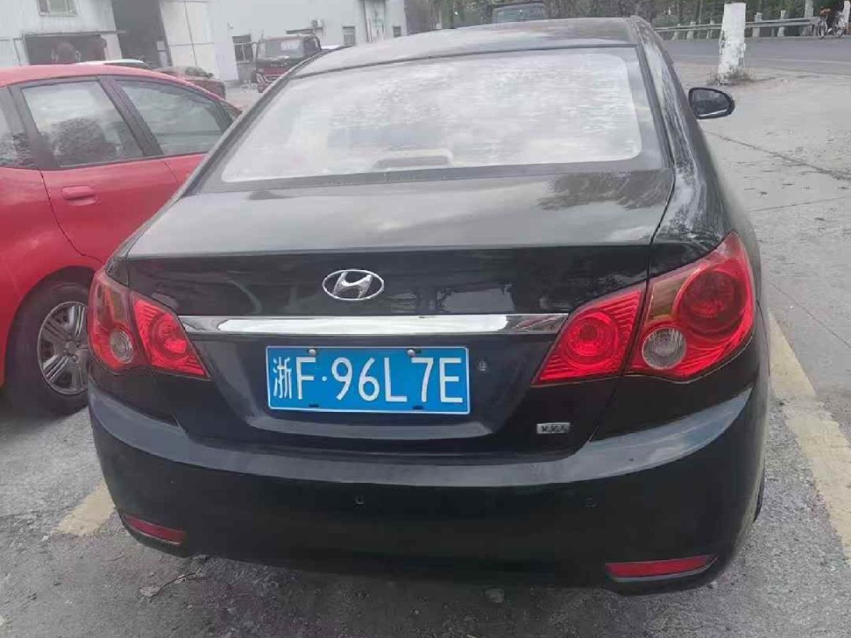 現(xiàn)代 悅動(dòng)  2011款 1.6L 自動(dòng)頂級(jí)型圖片