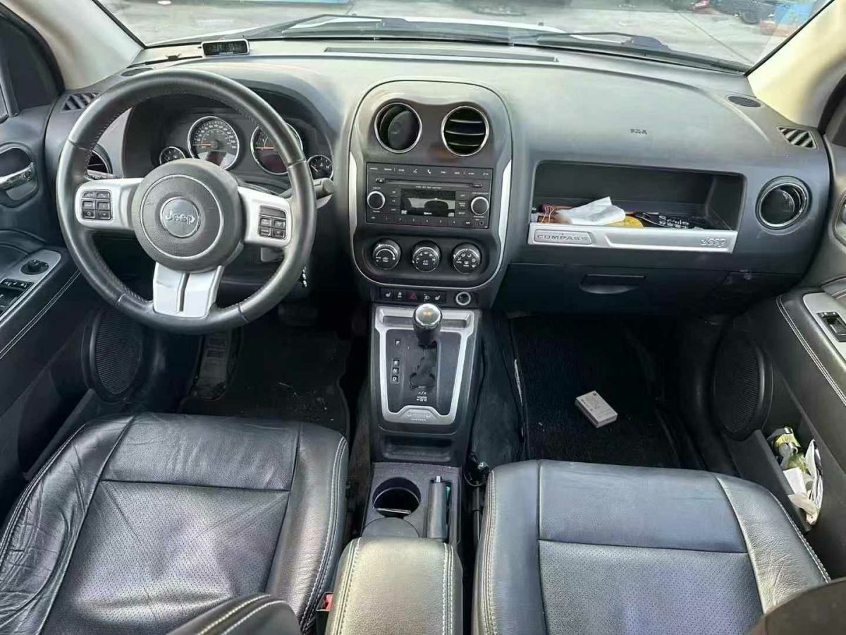 Jeep 指南者  2015款 2.0L 兩驅豪華版圖片