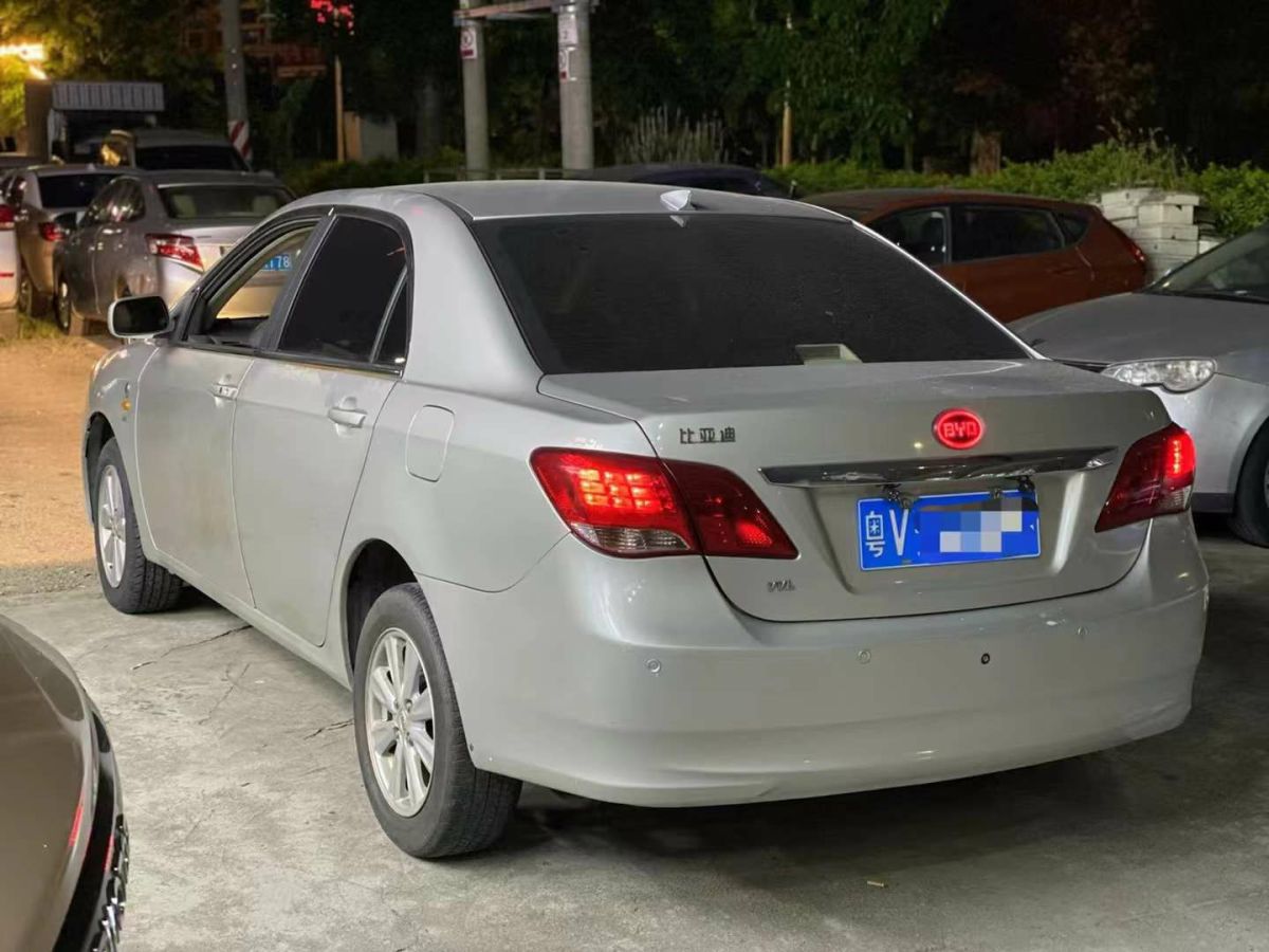 比亞迪 L3  2013款 1.5L 自動尊貴型圖片