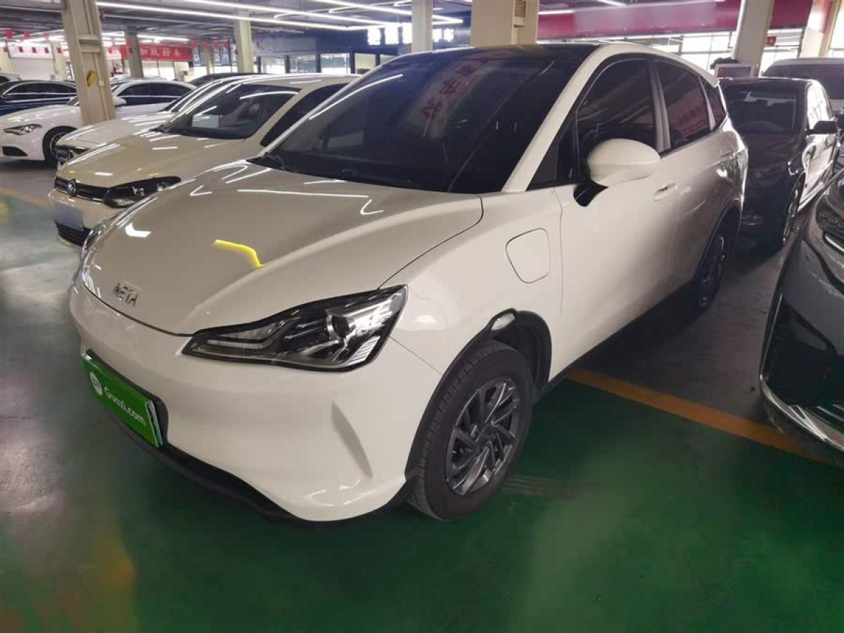 哪吒 哪吒V  2021款 標準續(xù)航娛樂版升級型圖片