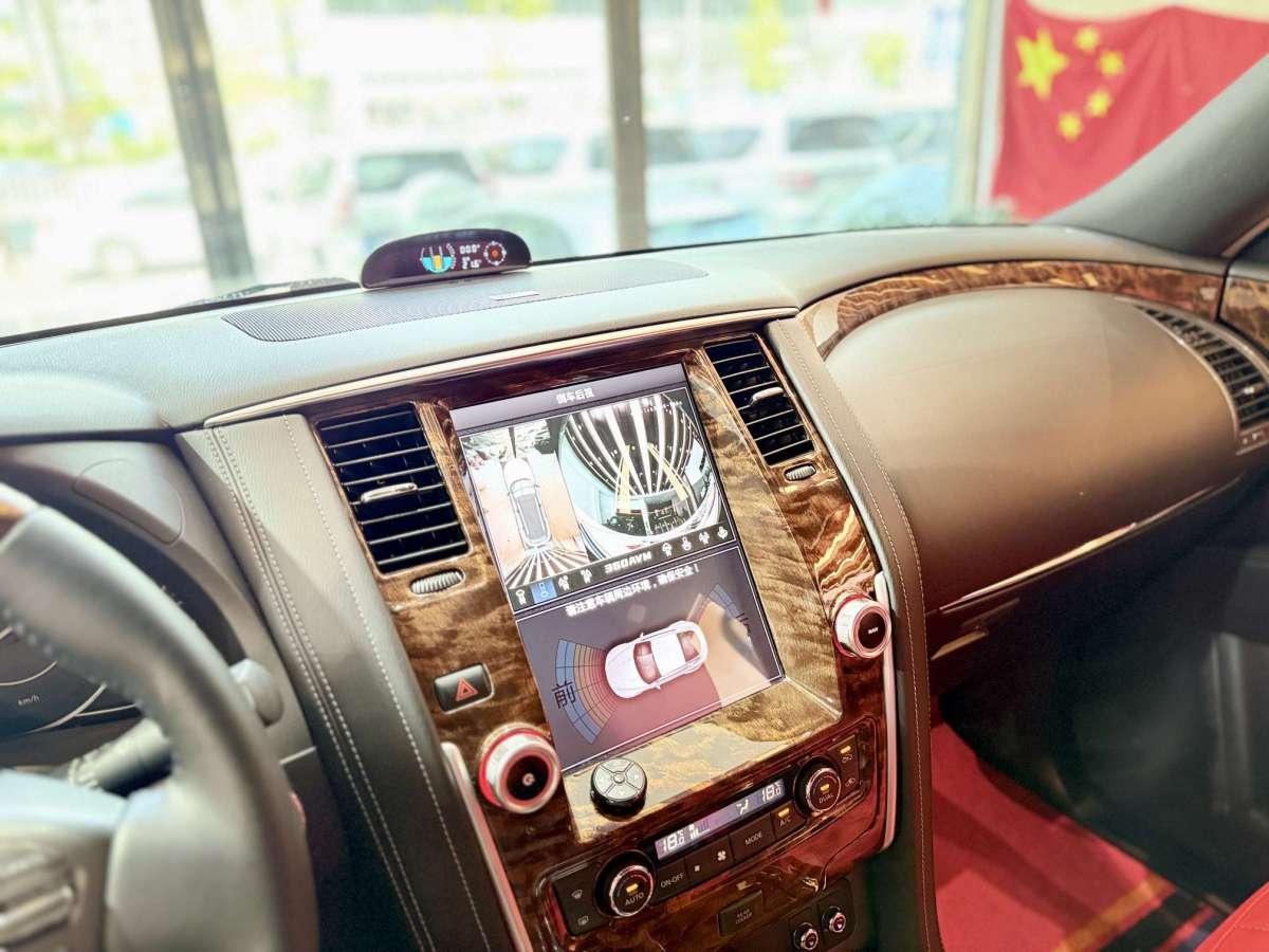 日產(chǎn) 途樂  2018款 4.0L 領(lǐng)英型圖片