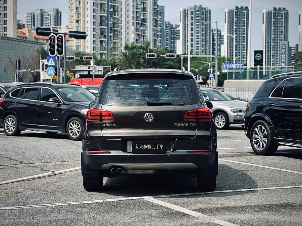 大眾 途觀  2015款 1.8TSI 自動(dòng)兩驅(qū)豪華型圖片