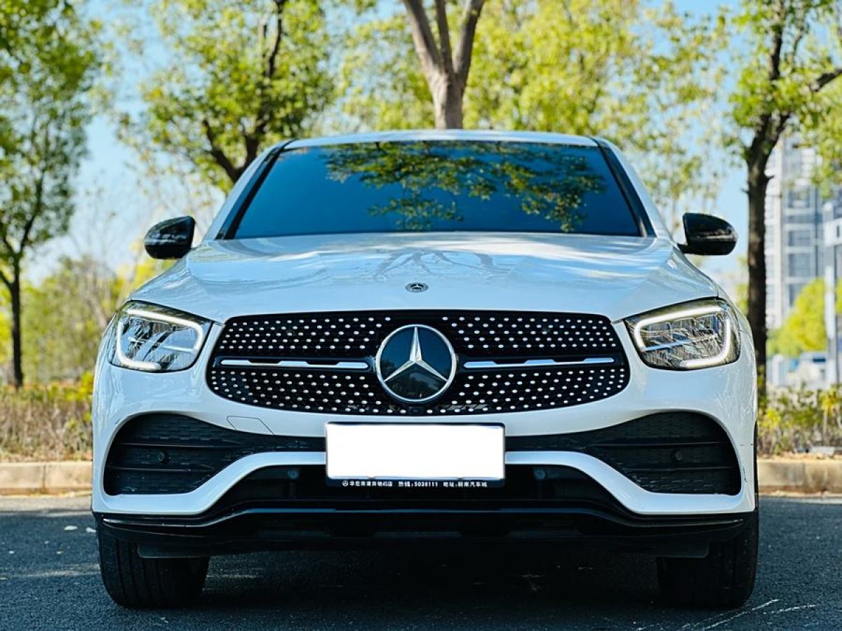 2021年9月奔馳 奔馳GLC  2021款 GLC 260 4MATIC 轎跑SUV