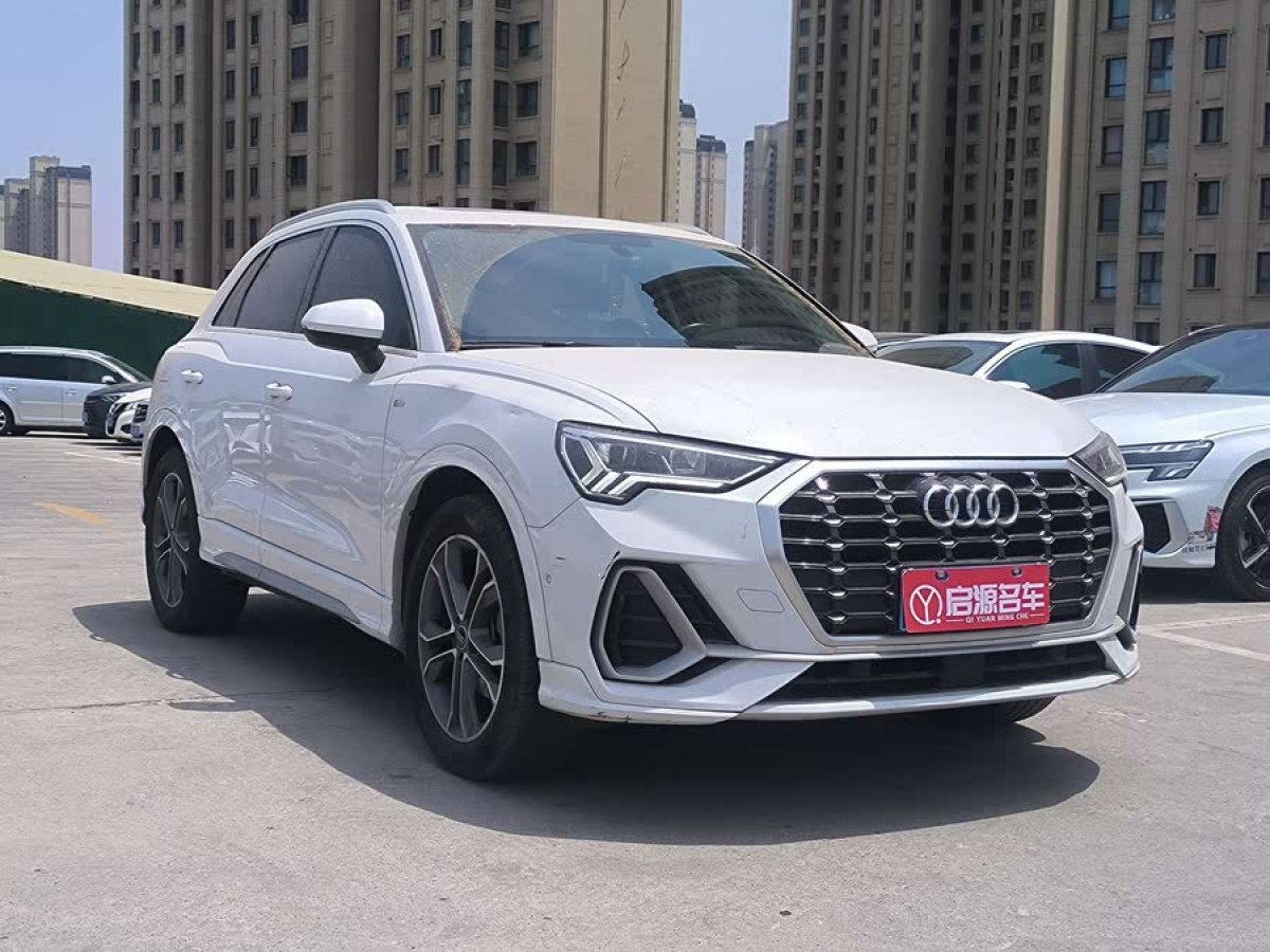 奧迪 奧迪Q3  2021款 40 TFSI 時(shí)尚動(dòng)感型圖片