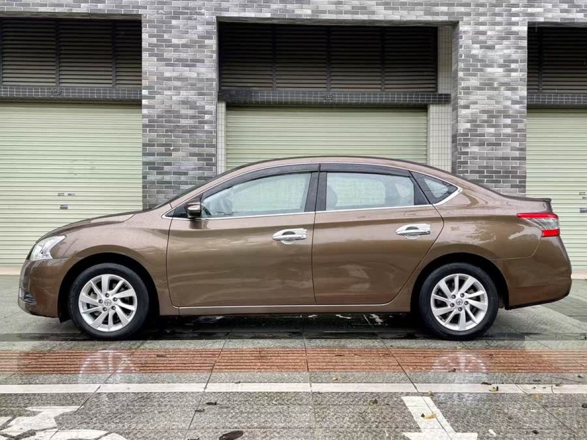 日產(chǎn) 軒逸  2012款 1.8XV CVT尊享版圖片