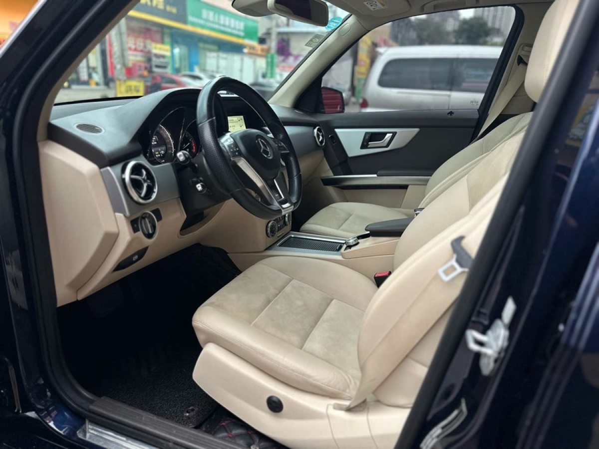 奔馳 奔馳GLK級  2015款 GLK 260 4MATIC 時尚型 極致版圖片