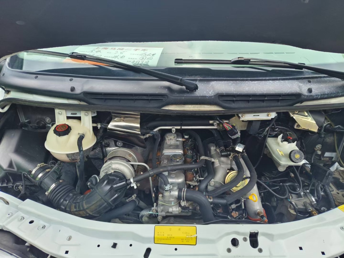 福特 经典全顺  2009款 2.8T柴油多功能型短轴中顶JX493ZLQ3A图片