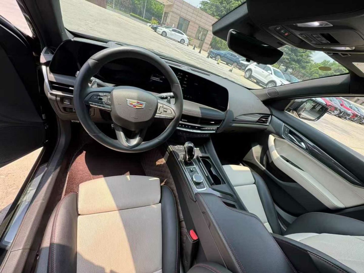凱迪拉克 XT5  2024款 2.0T 兩驅(qū)風(fēng)尚型圖片