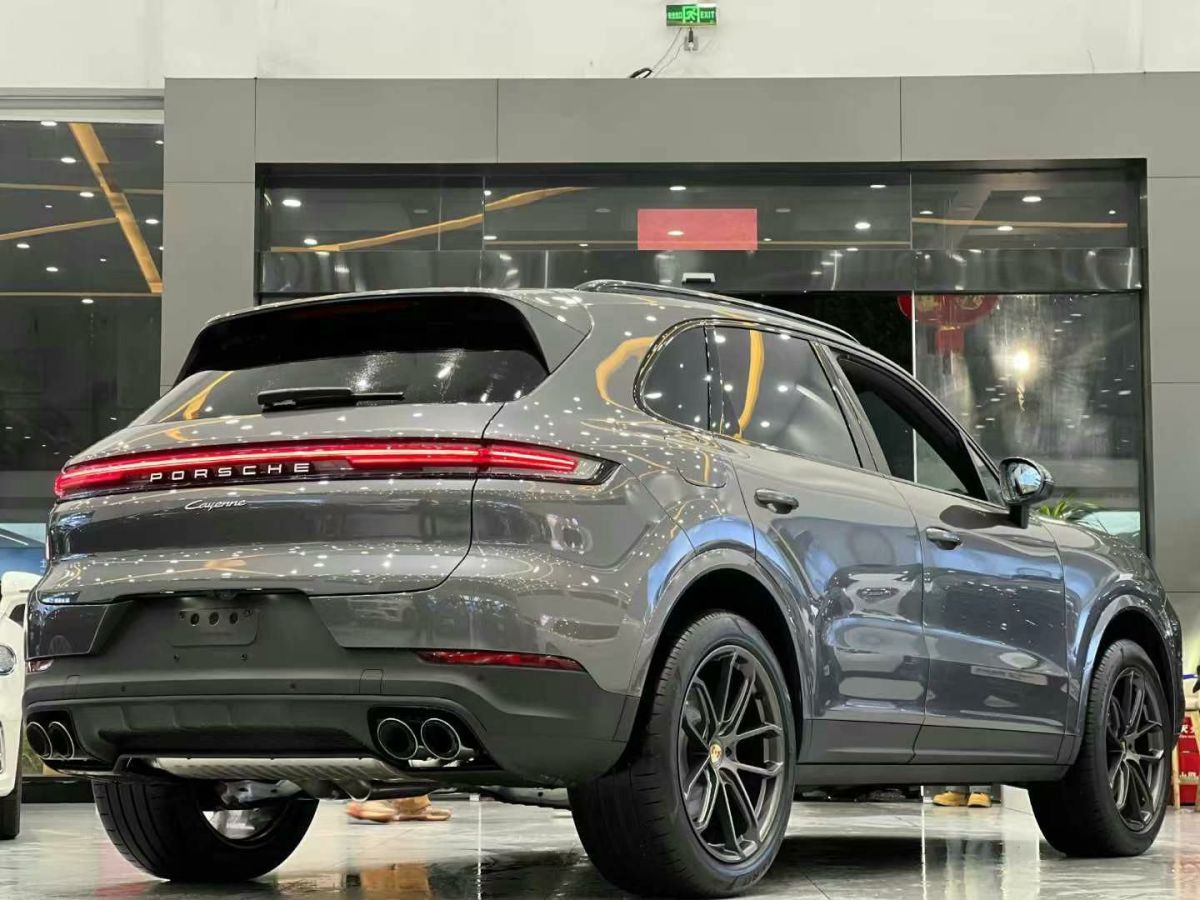 保時捷 911  2024款 Turbo 3.7T 50周年紀(jì)念版圖片