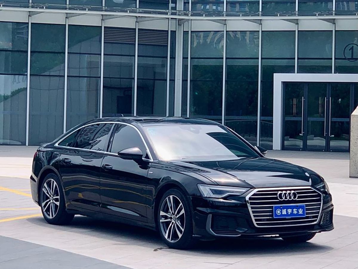 2021年11月奧迪 奧迪A6L  2021款 45 TFSI quattro 臻選動感型