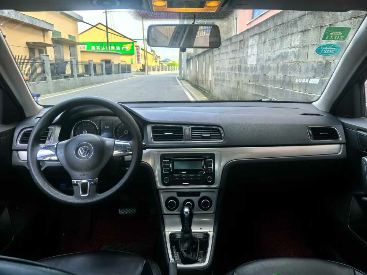 大眾 朗逸  2013款 1.4TSI DSG豪華導(dǎo)航版圖片