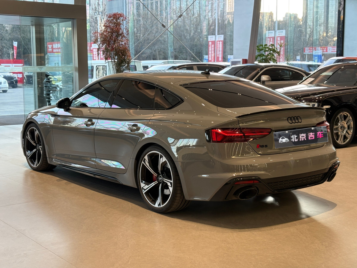 奧迪 奧迪RS 5  2021款 RS5 Sportback 黑曜版圖片