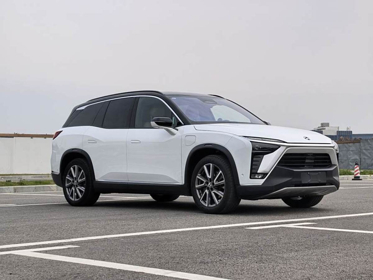 蔚來 ES8  2020款 415KM 基準(zhǔn)版 六座版圖片