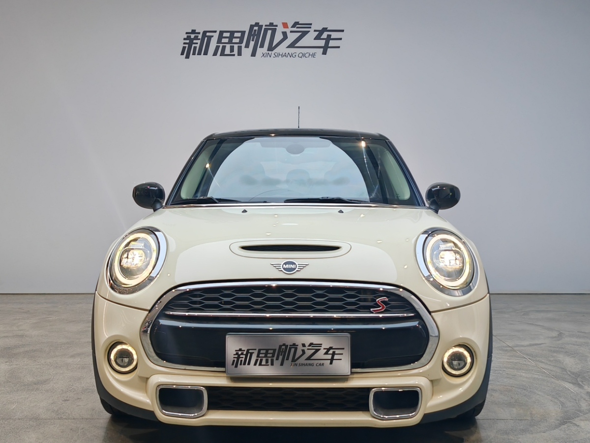 MINI MINI  2021款 2.0T COOPER S 藝術(shù)家 五門版圖片